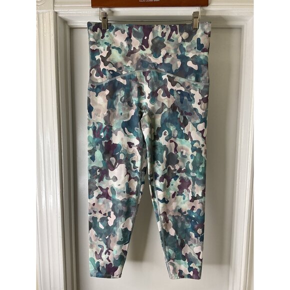 SPANX Booty Boost Active Painted Camo Body Sculpt Cropped Leggings Size XL - Picture 1 of 5